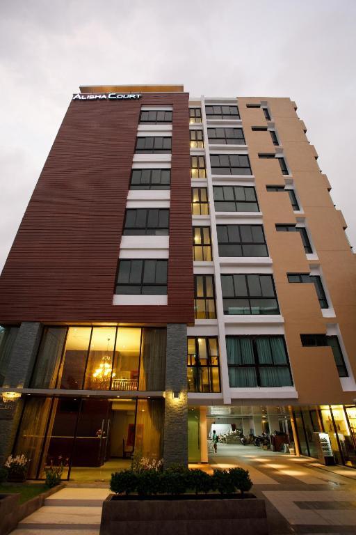 Alisha Court Hotel & Residence Bangkok Bagian luar foto